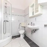 公寓 3 Bedroom In Okrug Gornji